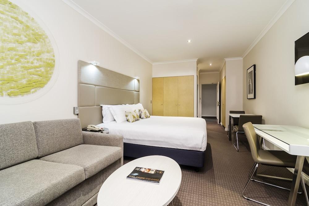 CLARION SUITES GATEWAY photo 2