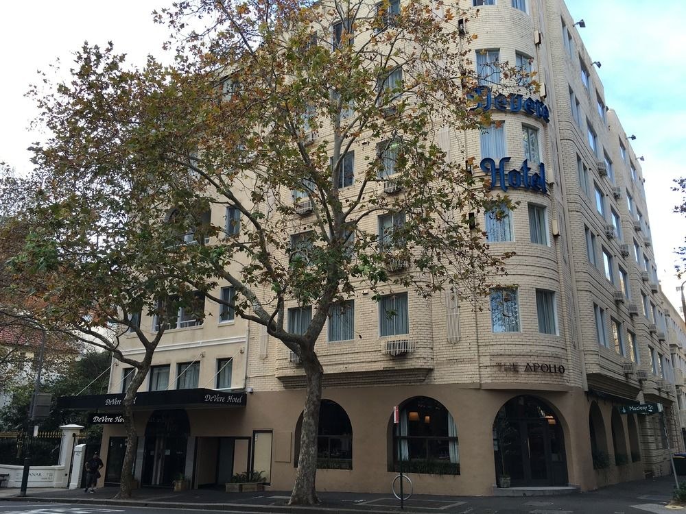 DEVERE HOTEL