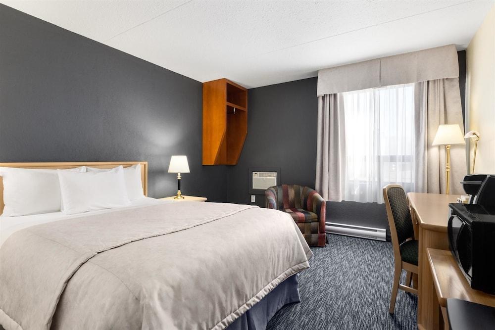 TRAVELODGE EDMONTON WEST photo 4