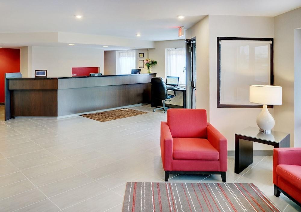 COMFORT INN EDMONTON WEST photo 3