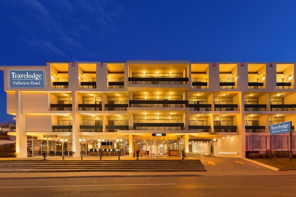 TRAVELODGE BY WYNDHAM NIAGARA FALLS FALLSVIEW photo 1