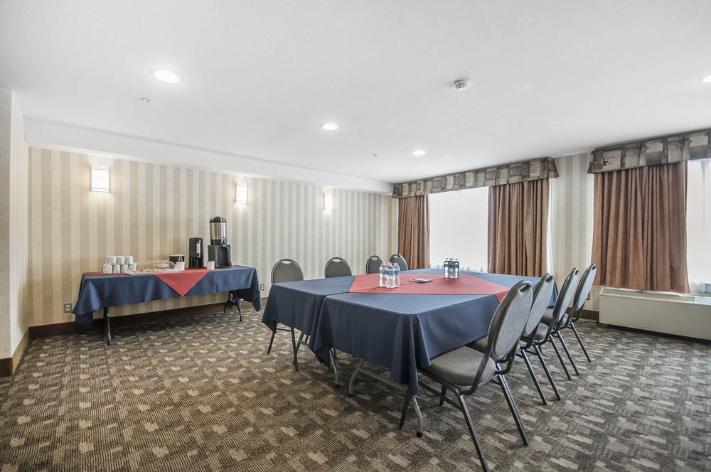 COMFORT INN & SUITES KAMLOOPS photo 1