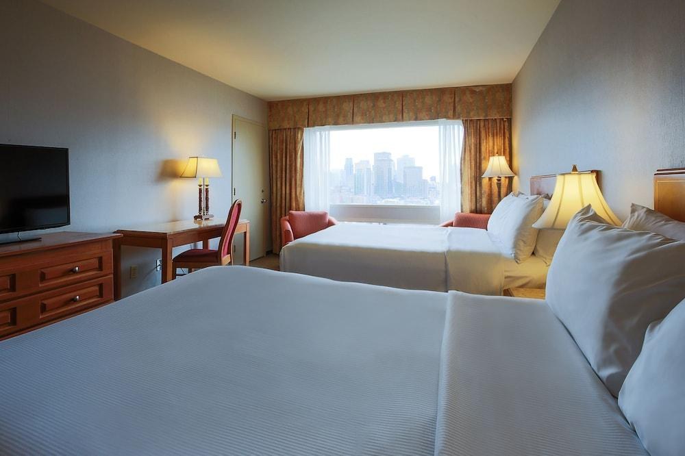 HOTEL PLACE DUPUIS - ASCEND HOTEL COLLECTION photo 3