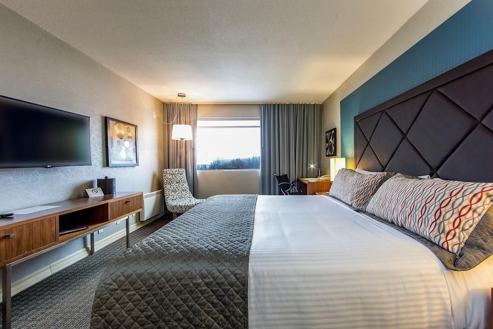 HOTEL UNIVERSEL MONTREAL photo 2