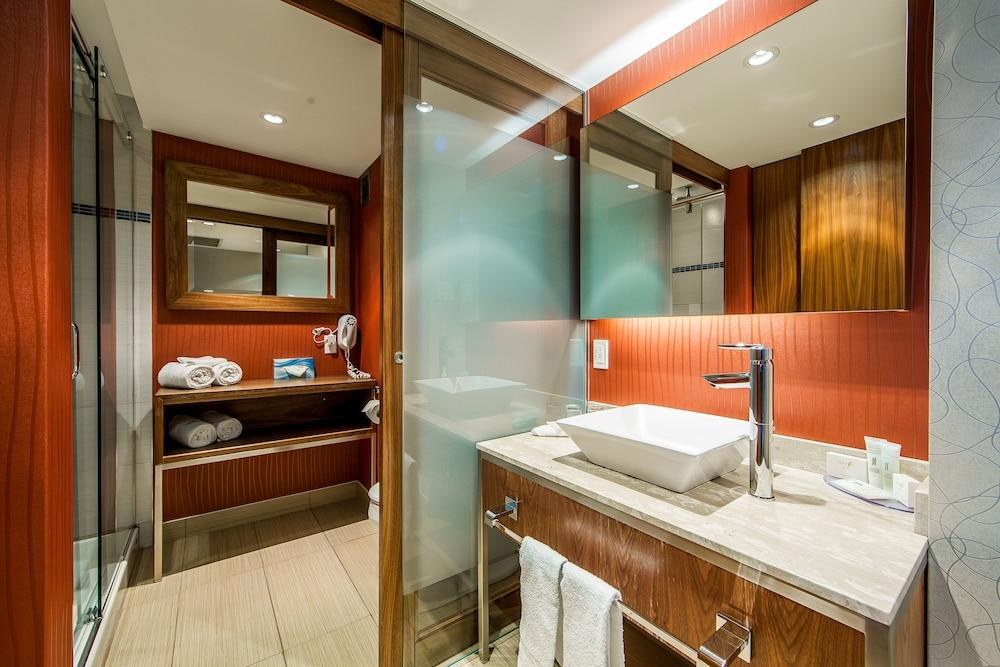 HOTEL UNIVERSEL MONTREAL photo 4