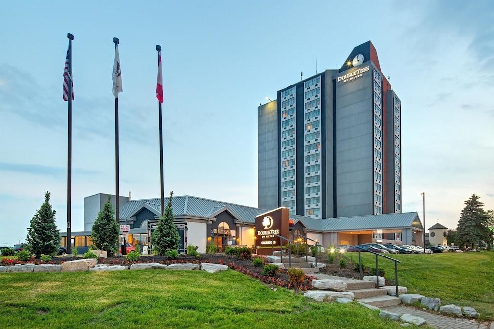 DOUBLETREE BY HILTON TORONTO AIRPORT photo 4