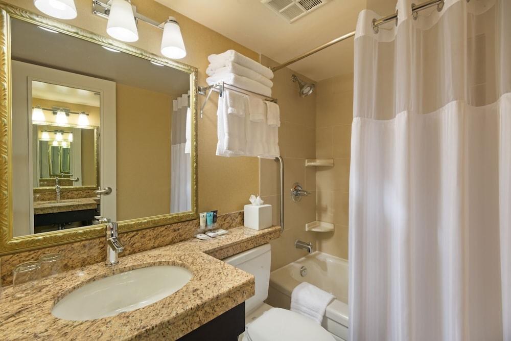 CROWNE PLAZA TORONTO AIRPORT photo 3