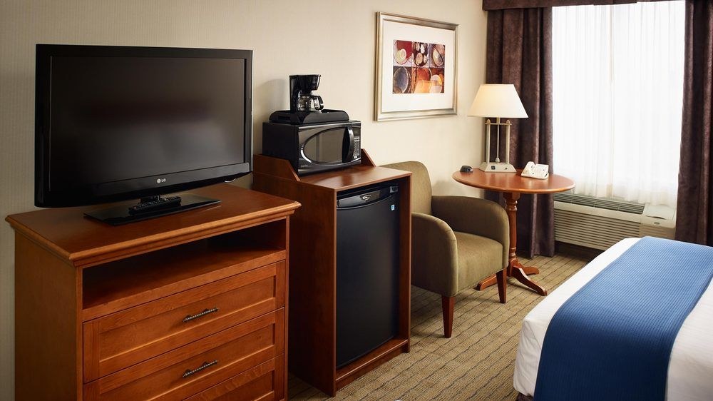 HOLIDAY INN EXPRESS TORONTO NORTH YORK