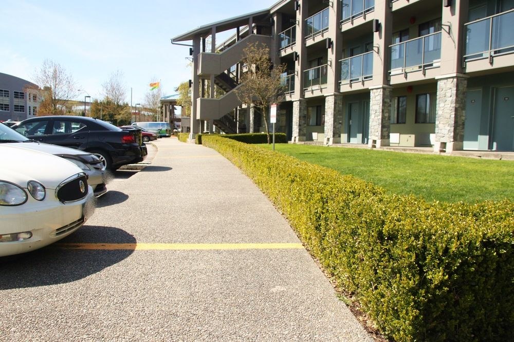 ACCENT INNS BURNABY photo 1