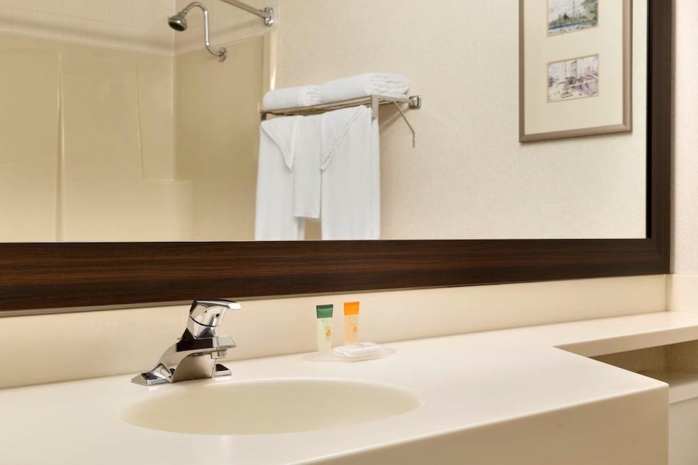 Travelodge by Wyndham North Bay photo 3