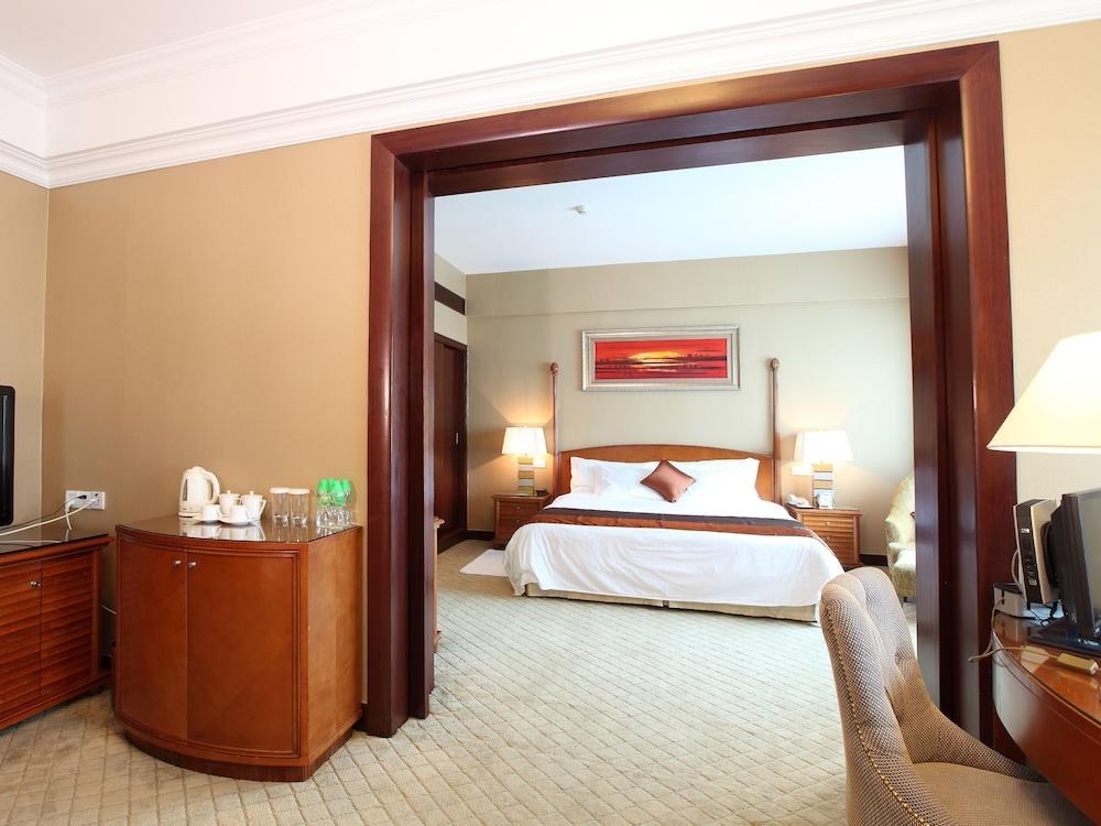 GRAND INTERNATIONAL HOTEL photo 4