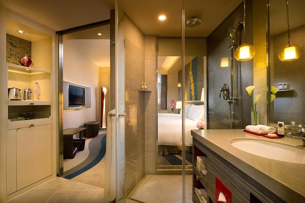 SOFITEL SHANGHAI HYLAND photo 3