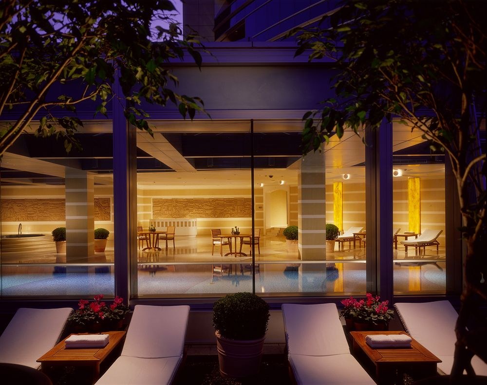 FOUR SEASONS HOTEL SHANGHAI