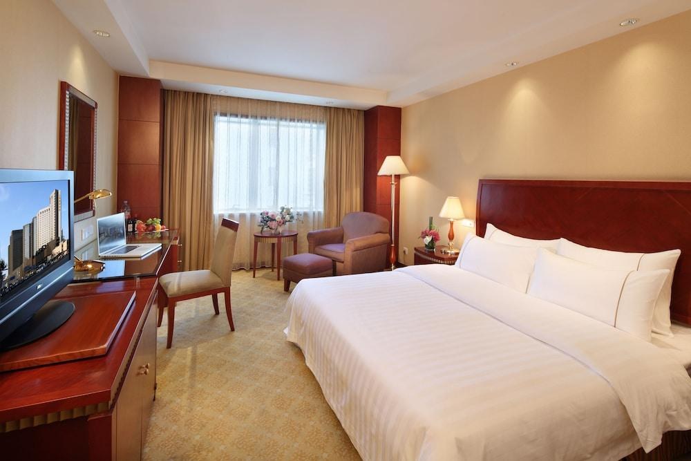 JIANGUO HOTEL SHANGHAI photo 4