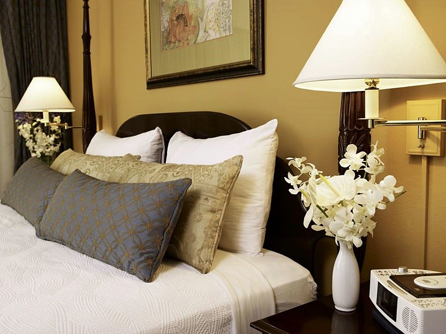THE COURTLEIGH HOTEL & SUITES photo 1