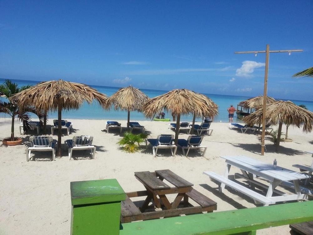 FUN HOLIDAY BEACH RESORT photo 1