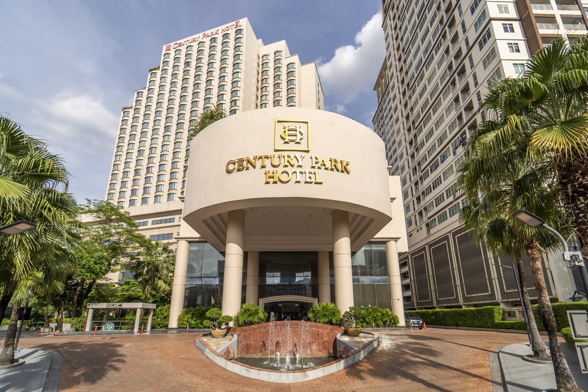 CENTURY PARK HOTEL