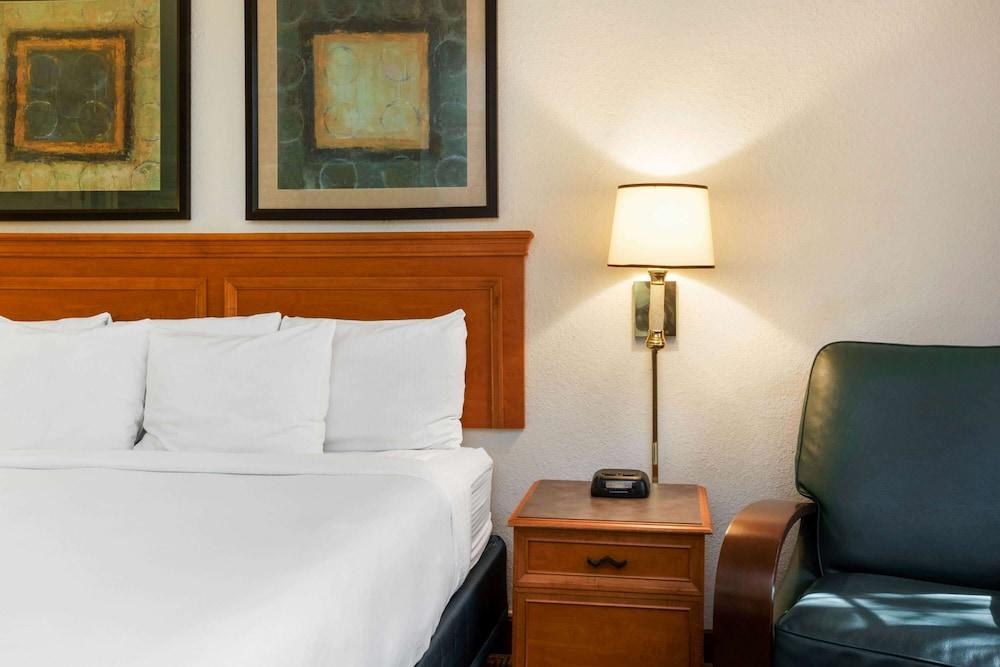 LA QUINTA BOSSIER CITY photo 4