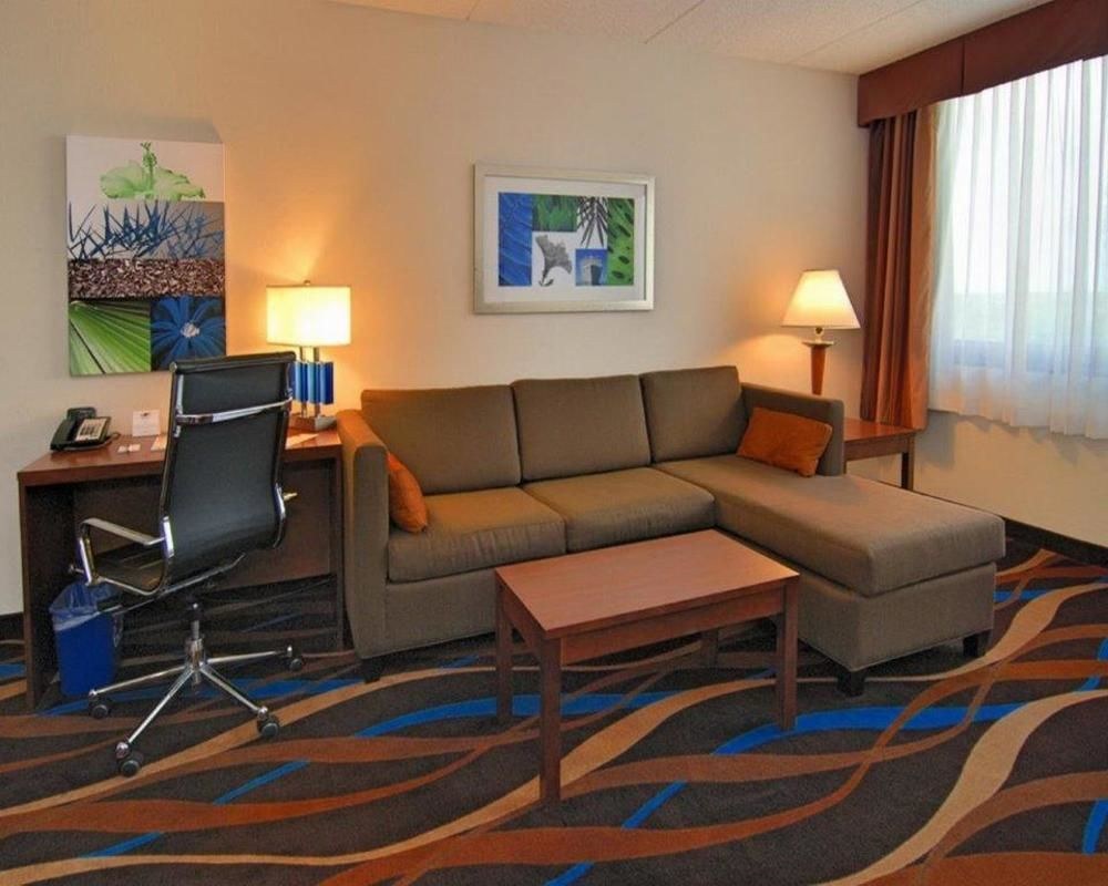 FOUR POINTS FORT LAUDERDALE AIRPORT/CRUISE PORT