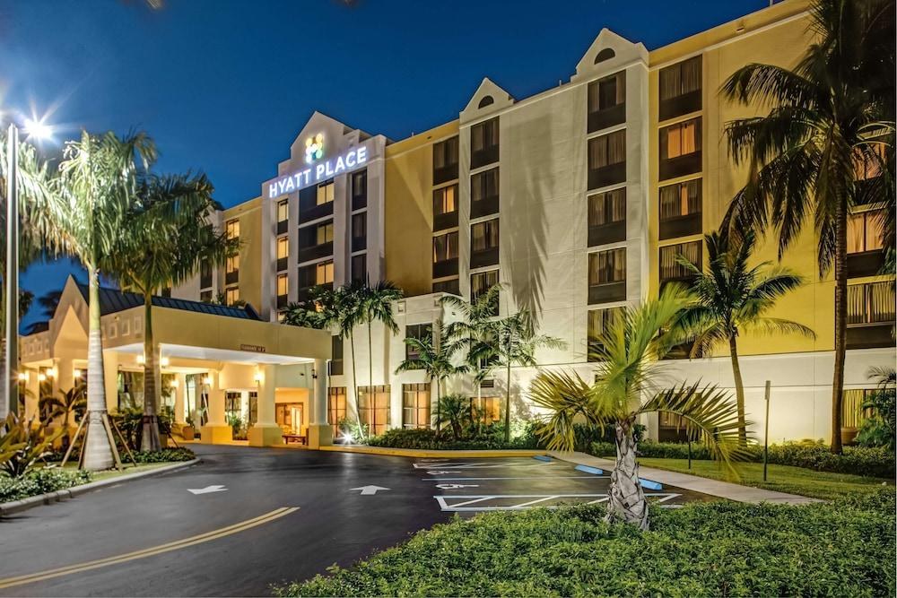 Hyatt Place Fort Lauderdale Cruise Port Conv photo 2