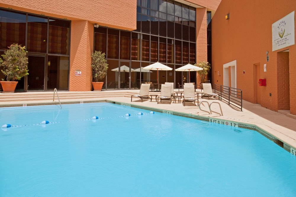 CROWNE PLAZA HOUSTON RIVER OAKS photo 1