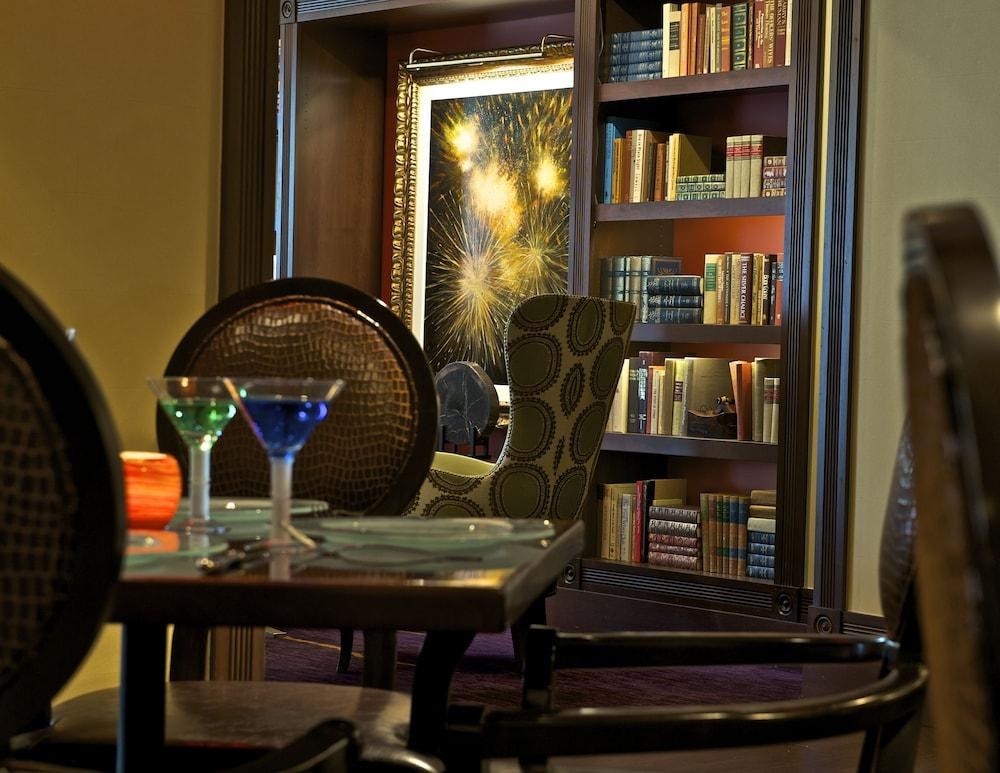 CHURCHILL HOTEL EMBASSY ROW photo 3