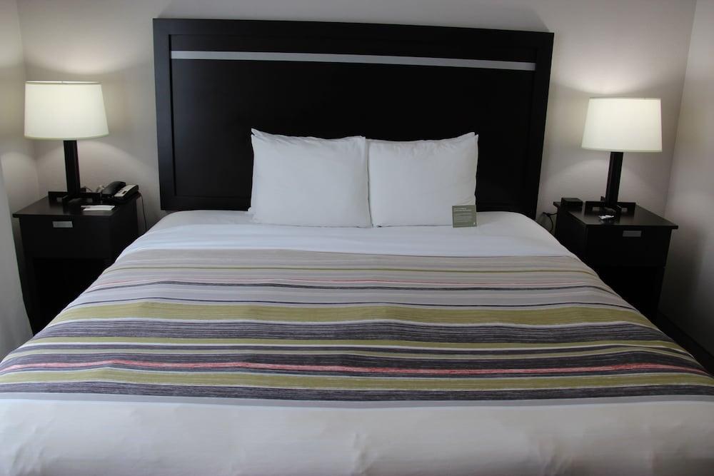 COUNTRY INN & SUITES BY CARLSON JACKSONVILLE photo 3