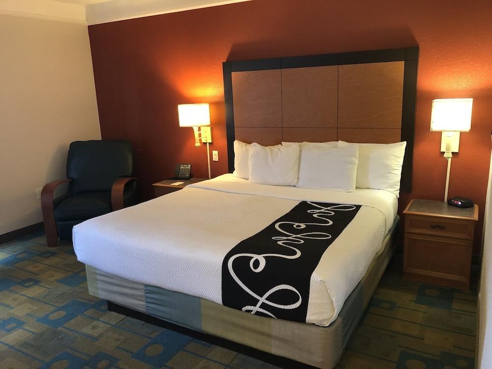 LA QUINTA INN & SUITES JACKSONVILLE BUTLER BOULVAR photo 3