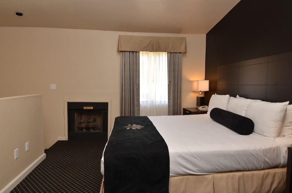 ALEXIS PARK ALL SUITE RESORT photo 3