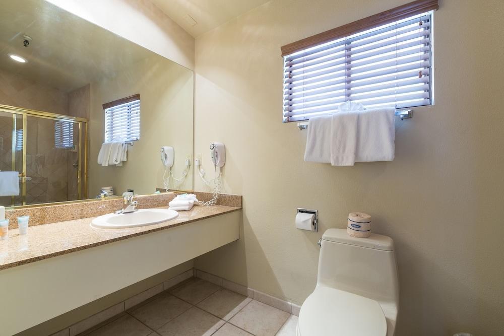 ALEXIS PARK ALL SUITE RESORT photo 4