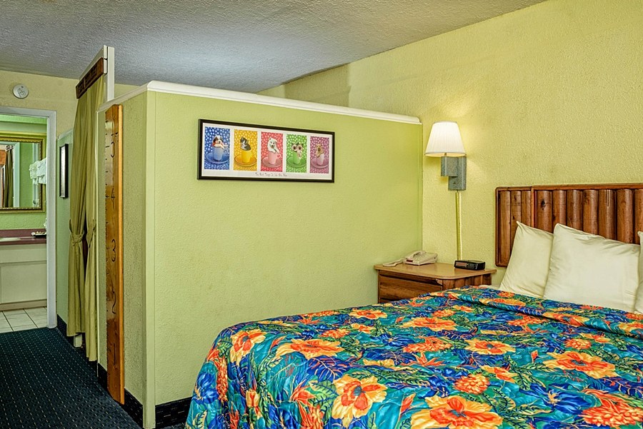 SERALAGO HOTEL & SUITES photo 4