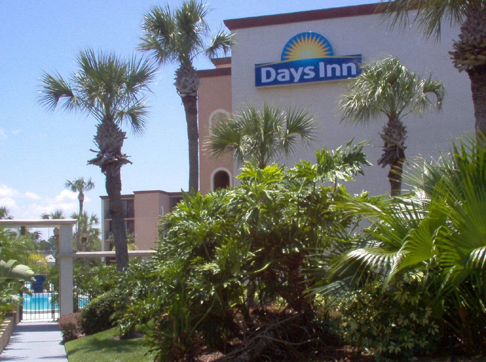 DAYS INN BY WYNDHAM ORLANDO CONVENTION C photo 1