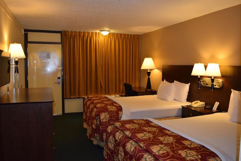 DAYS INN BY WYNDHAM ORLANDO CONVENTION C photo 4