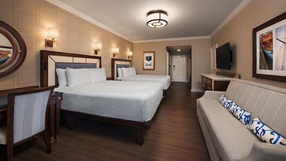DISNEY'S YACHT CLUB RESORT photo 3
