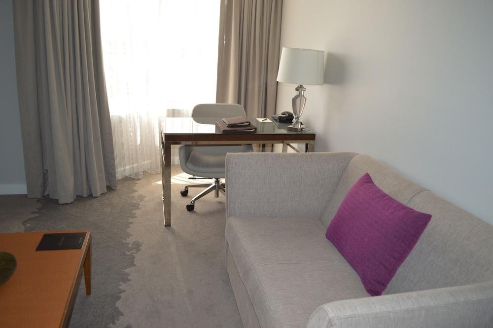 PULLMAN MIAMI AIRPORT photo 3