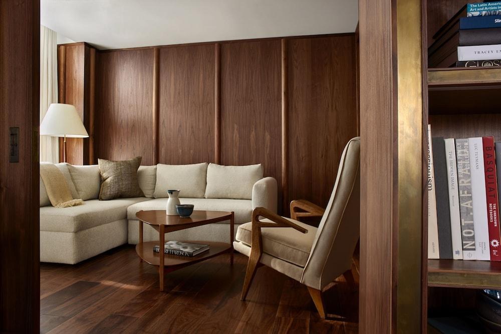 Nautilus Sonesta Miami Beach photo 2
