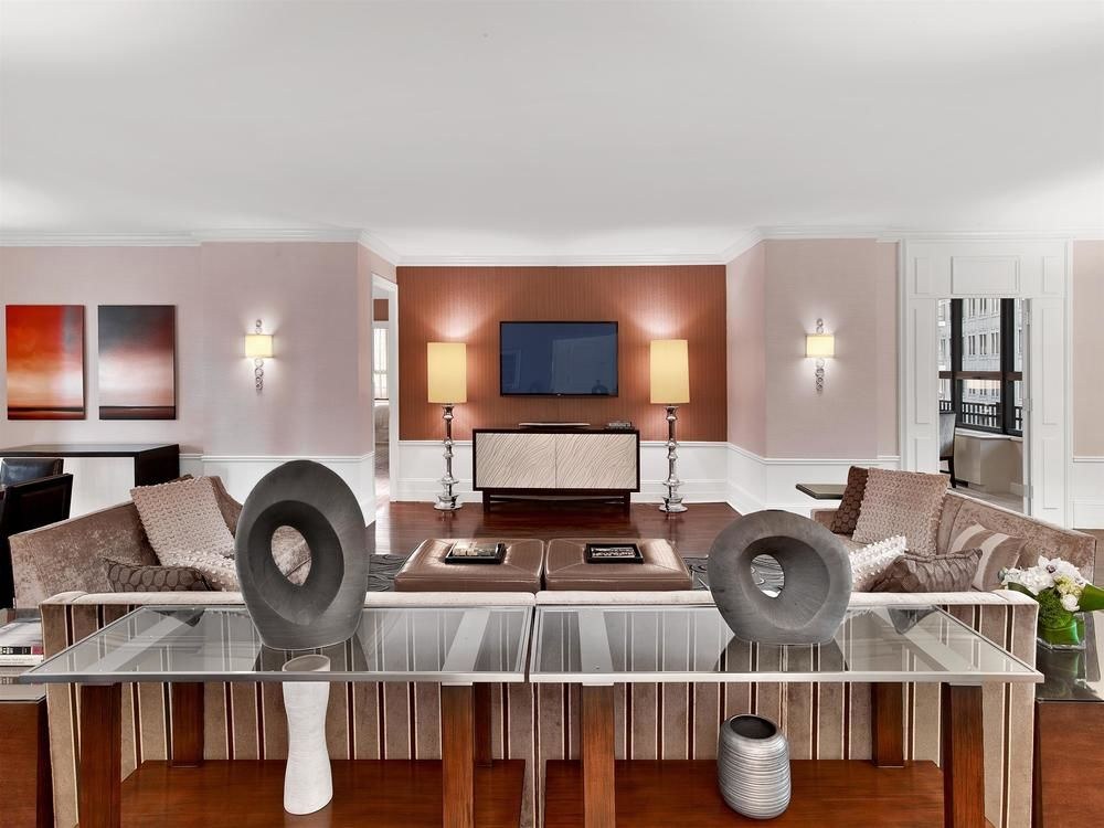 SHERATON NEW YORK TIMES SQUARE HOTEL photo 2