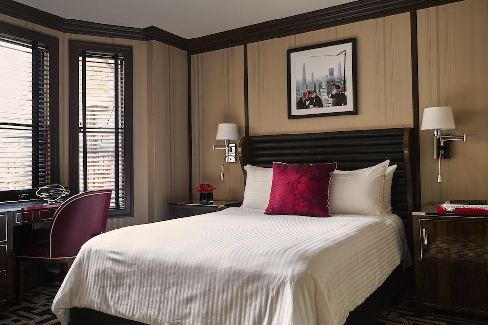 IROQUOIS HOTEL photo 3