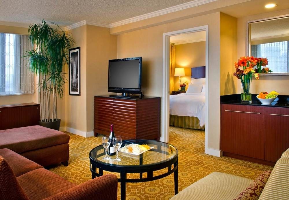 NEW YORK MARRIOTT DOWNTOWN photo 2