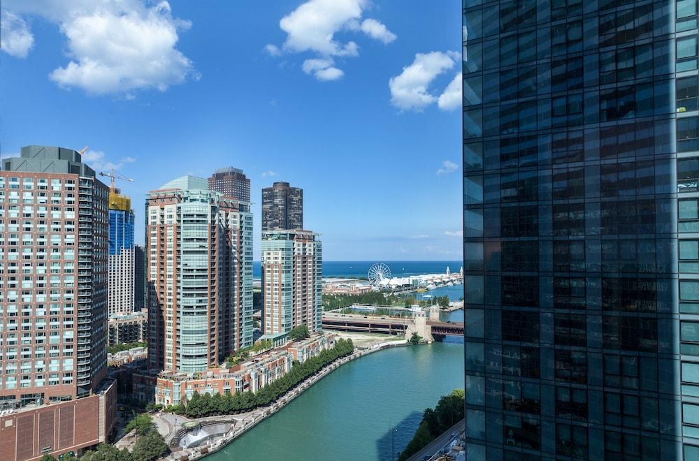 SWISSOTEL CHICAGO photo 4