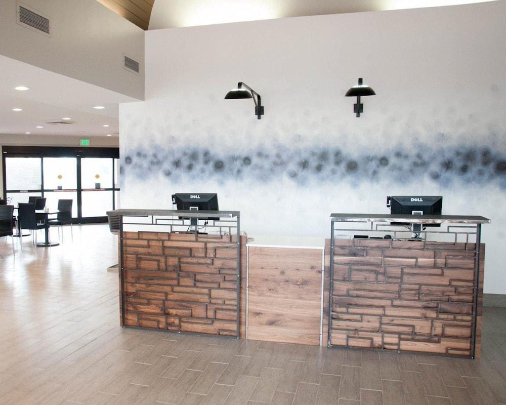 QUALITY INN PHOENIX AIRPORT photo 4