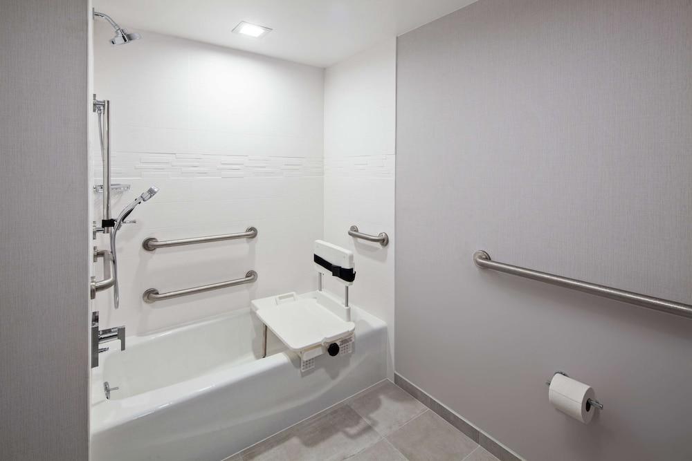 COMFORT SUITES SAN DIEGO MIRAMAR photo 2