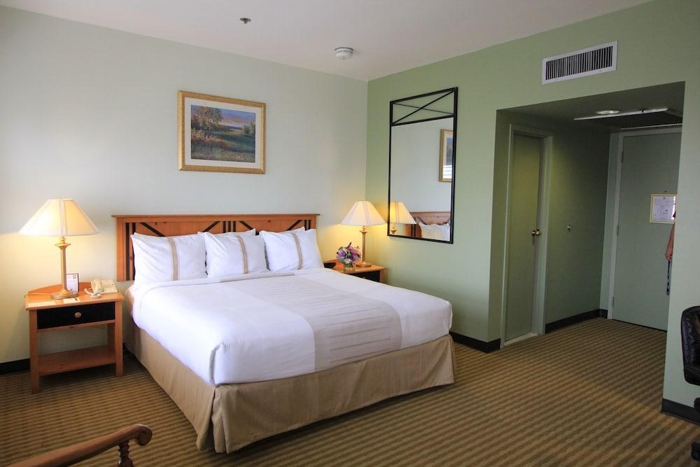 CROCKETT HOTEL photo 3