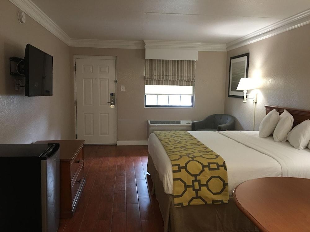 LA QUINTA INN TALLAHASSEE SOUTH photo 2