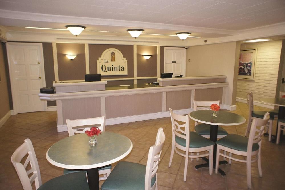 LA QUINTA INN NORFOLK VIRGINIA BEACH photo 4