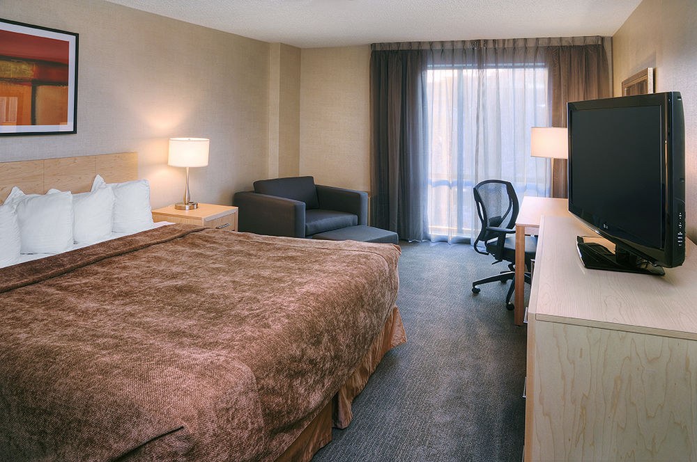 QUALITY HOTEL MONTREAL EAST photo 1