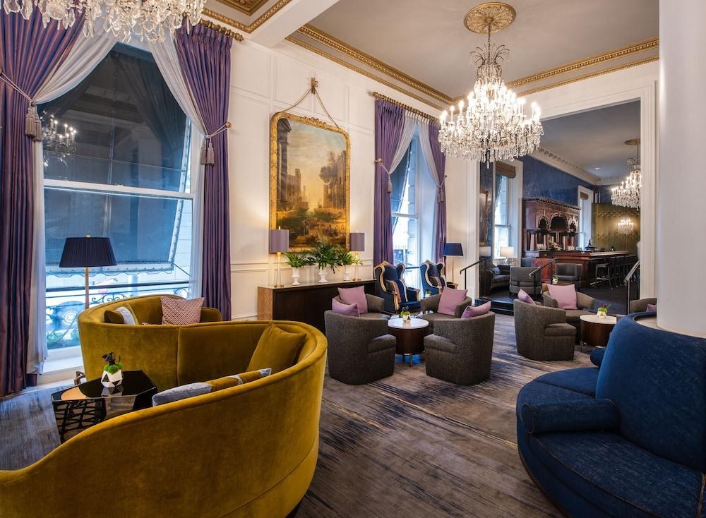 LE PAVILLON HOTEL photo 4
