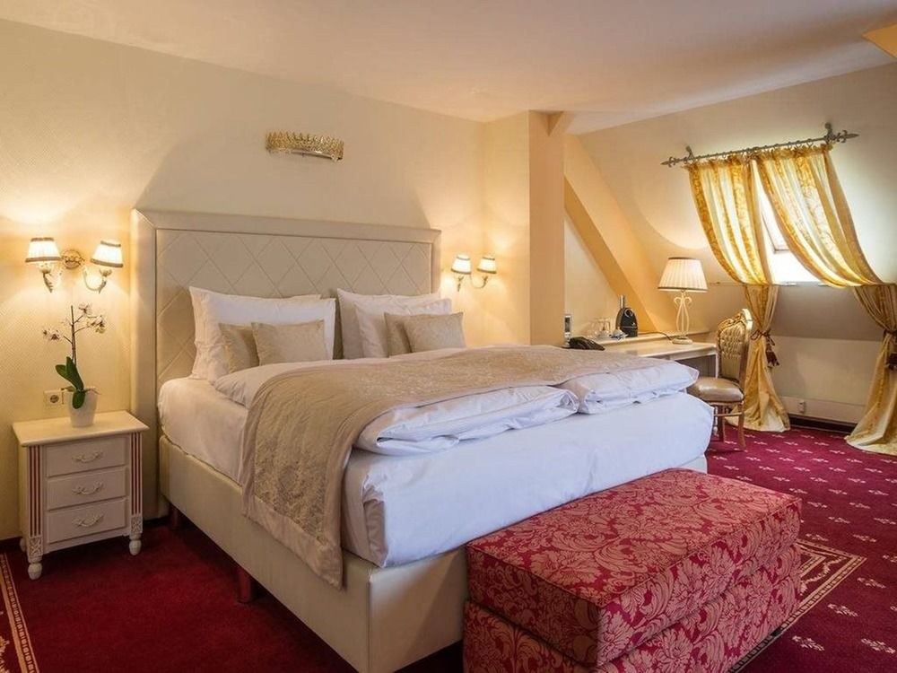 HOTEL AUGUSTA