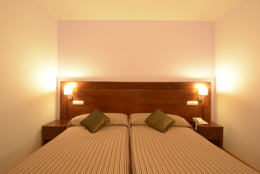 HOTEL CAMPOS DE CASTILLA photo 2