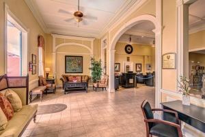 BLUEBEARD'S CASTLE RESORT photo 2